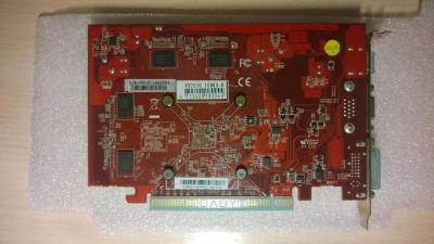 Лот: 5161939. Фото: 1. Radeon HD 7560D. Видеокарты