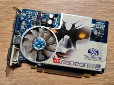 Лот: 20946051. Фото: 1. Sapphire ATI Radeon X1600 Pro. Видеокарты