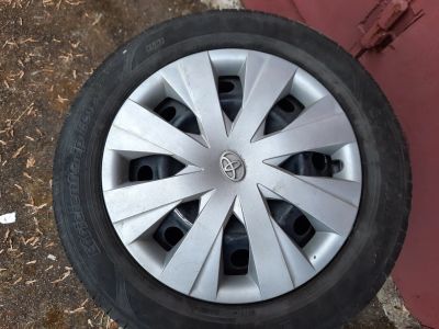 Лот: 17553393. Фото: 1. Оригинальный комплект колес Toyota... Шины на дисках