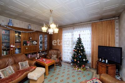 Лот: 20618811. Фото: 1. Продам 4-комн. кв. 77.4 кв.м... Квартиры, студии