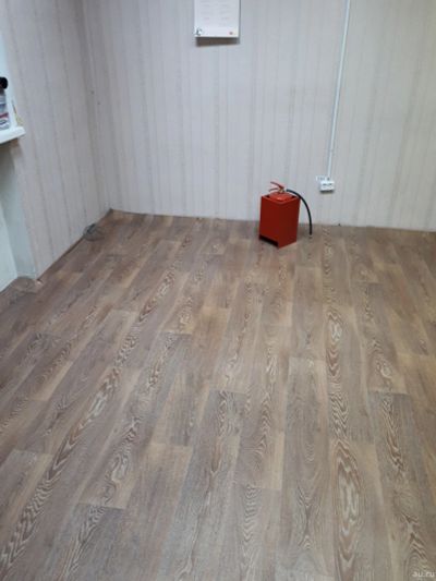Лот: 12797529. Фото: 1. Линолеум кусок 5,5*3,75 м полукоммерческий. Напольные покрытия