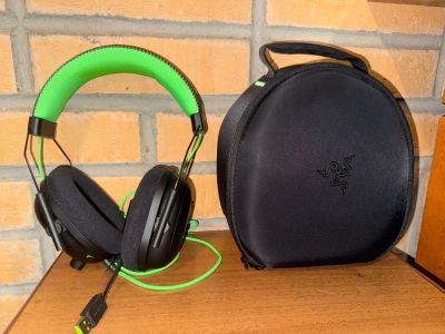Лот: 25740557. Фото: 1. Игровые Наушники Razer BlackShark... Наушники, гарнитуры