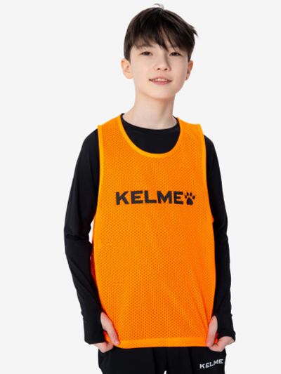 Лот: 25543646. Фото: 1. Манишка детская Kelme, Оранжевый. Другое (спортивная одежда)