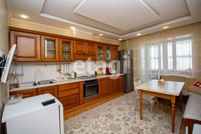 Лот: 25297233. Фото: 1. 3-комн. квартира , Красноярск... Квартиры, студии