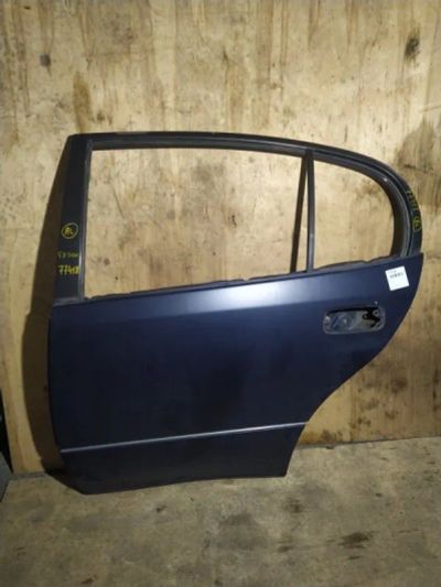 Лот: 21403924. Фото: 1. дверь Lexus GS300 JZS160. Двигатель и элементы двигателя