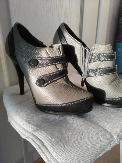 Лот: 5038629. Фото: 1. Ботильоны новые 38 размер. Ботильоны, полусапожки