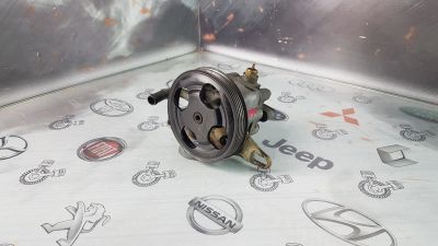 Лот: 24424778. Фото: 1. Насос гидроусилителя Mazda Premacy... Ходовая, подвеска, рулевое управление