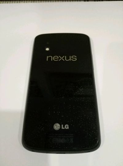 Лот: 8329600. Фото: 1. LG Nexus 4 8 Гб. Смартфоны