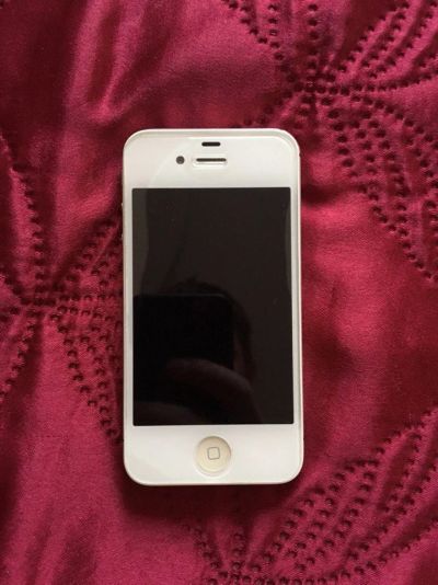 Лот: 8234694. Фото: 1. IPhone 4S 16гб. Смартфоны