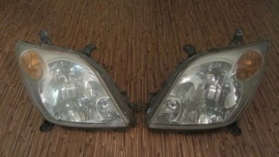 Лот: 4308659. Фото: 1. Фары Toyota Ist (галоген). Оптика и освещение
