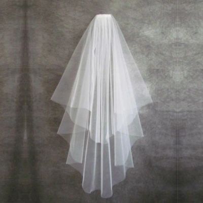 Лот: 9380802. Фото: 1. фата 1,5м с гребнем, новая. Фаты, вуали, шляпки