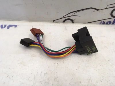 Лот: 21711662. Фото: 1. переходник ISO Ford Focus CB4. Двигатель и элементы двигателя