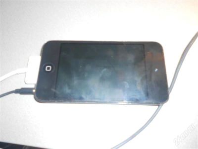 Лот: 2444344. Фото: 1. Ipod touch 4g 32g с чехлом Otherbox... Плееры
