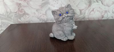 Лот: 25055831. Фото: 1. Статуэтка кошечка 10 см. Фигурки, статуэтки