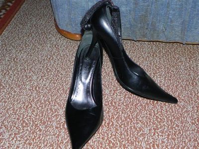Лот: 1122946. Фото: 1. красивые туфли 38. Туфли