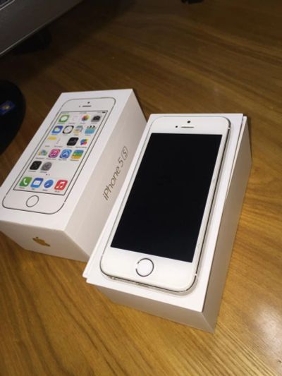 Лот: 6626370. Фото: 1. IPhone 5s 16gb Gold. Смартфоны