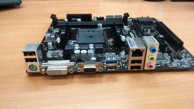 Лот: 20273100. Фото: 1. Материнская плата AsRock fm2a68m-dg3... Материнские платы