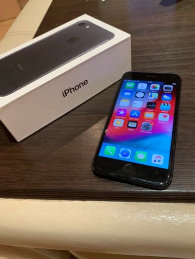 Лот: 13880434. Фото: 1. iPhone 7. Смартфоны