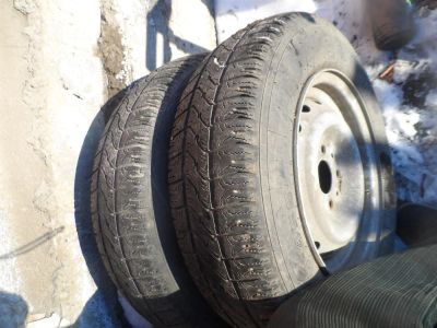 Лот: 3675952. Фото: 1. 175на70 R13 Два на штампиках !. Шины на дисках