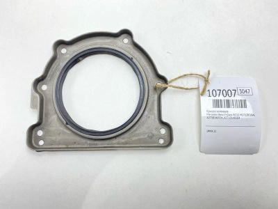 Лот: 25085240. Фото: 1. Крышка коленвала Mercedes-Benz... Двигатель и элементы двигателя