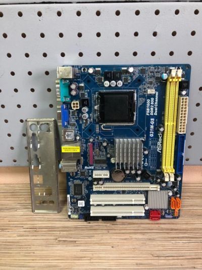 Лот: 17981181. Фото: 1. MB Asrock G31M-GS (LGA775, DDR... Материнские платы