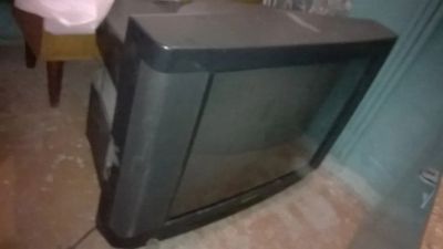 Лот: 4141406. Фото: 1. телевизор Samsung 72 см. Телевизоры