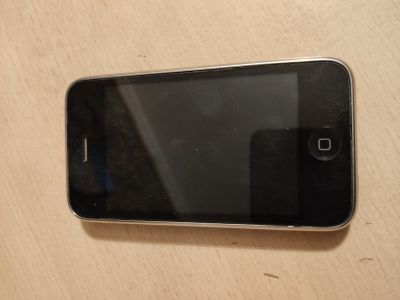 Лот: 14912775. Фото: 1. Iphone 3gs 32gb. Смартфоны