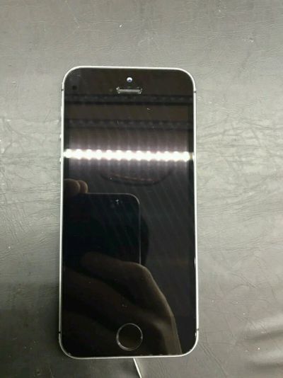 Лот: 9516411. Фото: 1. iPhone 5s. Смартфоны