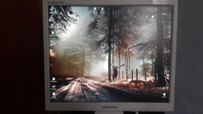 Лот: 10173263. Фото: 1. Манитор samsung syncmaster 710n. ЖК-мониторы