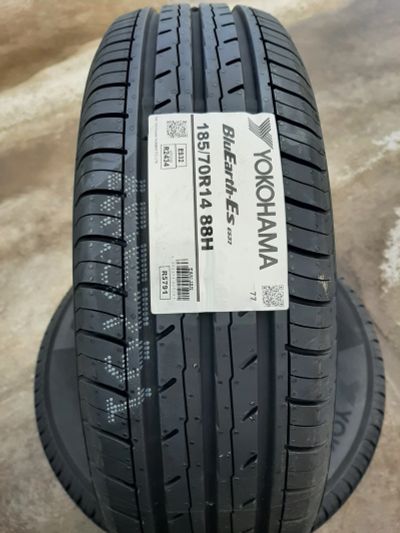 Лот: 24784980. Фото: 1. 185/70 R14 88H "Yokohama Bluearth... Шины