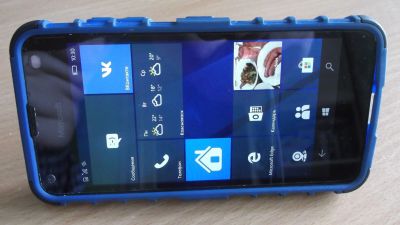 Лот: 11930959. Фото: 1. Смартфон Microsoft Lumia 550. Смартфоны