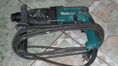 Лот: 4146257. Фото: 1. Продам перфоратор Makita HR2450... Электроинструмент