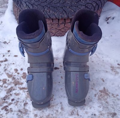 Лот: 17266000. Фото: 1. Ботинки для лыж Salomon. Ботинки