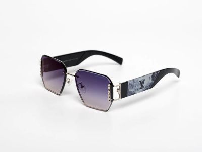 Лот: 21773782. Фото: 1. Очки Louis Vuitton. Очки солнцезащитные