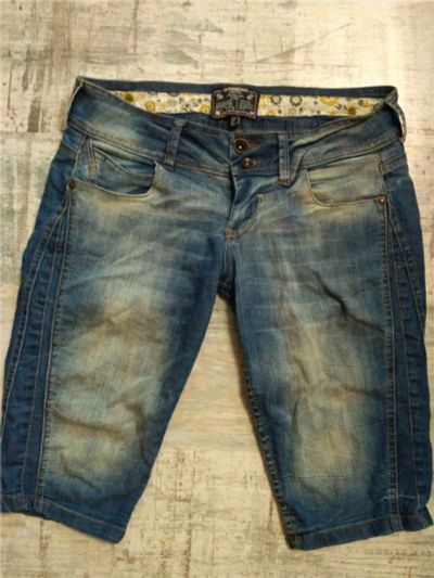 Лот: 9952946. Фото: 1. Бриджи джинсовые Bershka. Брюки, шорты