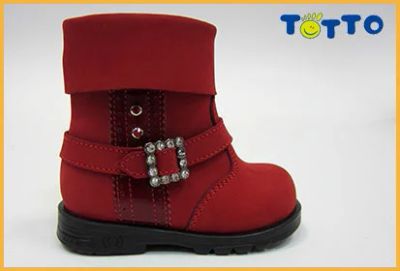Лот: 6820117. Фото: 1. Полусапожки детские, фирма TOTTO... Сапоги