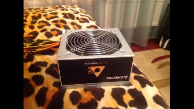 Лот: 5125404. Фото: 1. Блок питания Chieftec 650w. Корпуса, блоки питания