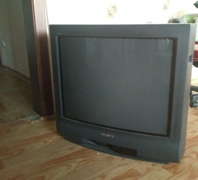 Лот: 9975146. Фото: 1. Sony Trinitron KV-25M1K 25" (63... Телевизоры