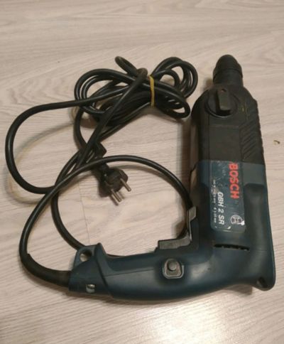 Лот: 15317071. Фото: 1. Перфоратор Bosch GBH 2 SR. Электроинструмент