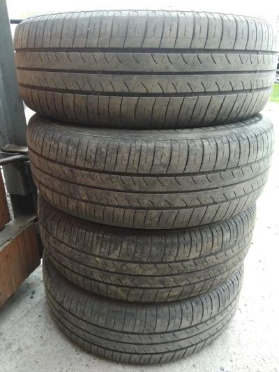 Лот: 11579733. Фото: 1. Bridgestone 195/65/15. Шины