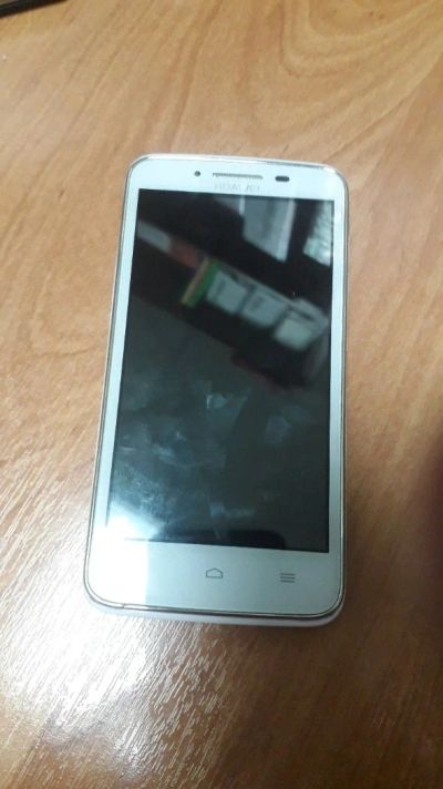 Лот: 14132982. Фото: 1. Смартфон Huawei Ascend Y511 (Т6159... Смартфоны