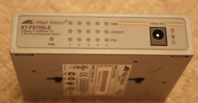 Лот: 5467758. Фото: 1. Коммутатор Allied Telesis AT-FS705LE. Маршрутизаторы (роутеры)