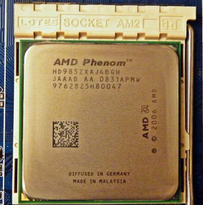 Лот: 12658146. Фото: 1. Процессор AMD Phenom X4 9850. Процессоры