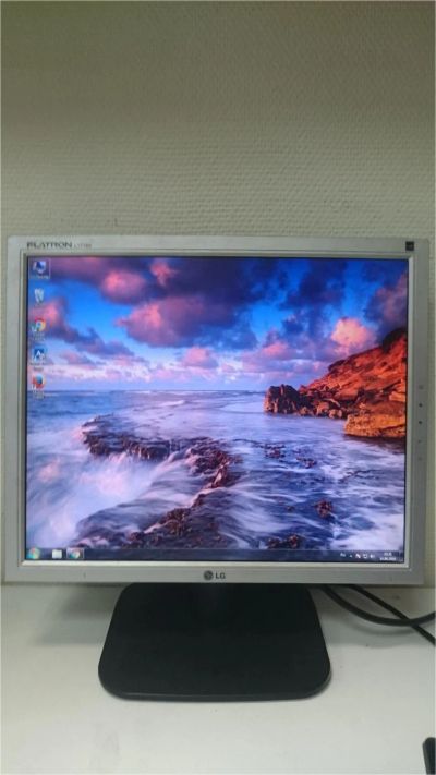 Лот: 11659009. Фото: 1. ЖК-монитор 17" LG Flatron L1718S... ЖК-мониторы