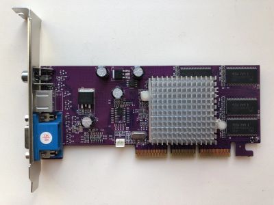 Лот: 25038383. Фото: 1. AGP 64Mb GeForce 4 MX440 PalitDaytona... Видеокарты