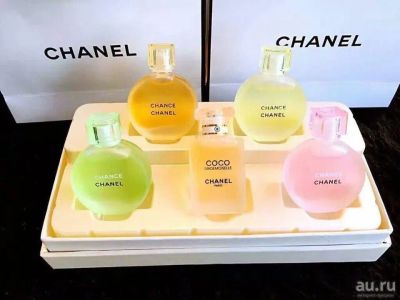 Лот: 13015994. Фото: 1. Подарочный набор Chanel из 5 мини... Подарки на Новый год