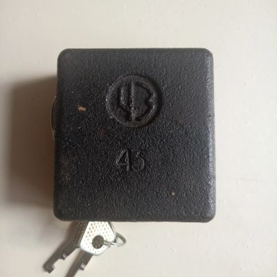 Лот: 25237153. Фото: 1. Замок навесной(чугун). Замки