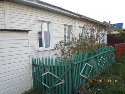 Лот: 12124288. Фото: 1. Продам полдома. Торг. п.Березовка... Дома