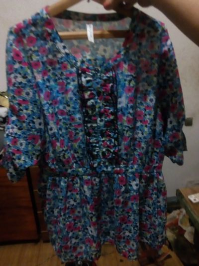 Лот: 12611614. Фото: 1. Красивая блузка размер 46. Блузы, рубашки