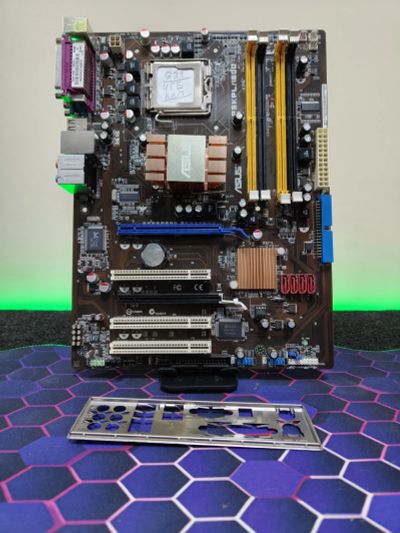Лот: 24864702. Фото: 1. Материнская плата ASUS P5KPL-1600... Материнские платы